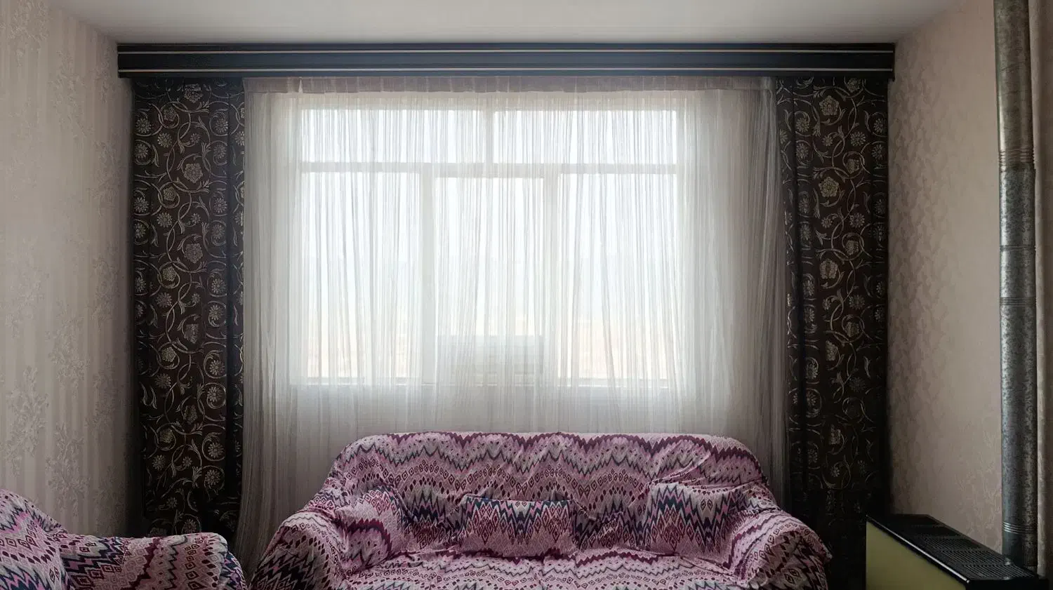 پرده یالان دار|پرده، رانر، رومیزی|بروجرد, |دیوار