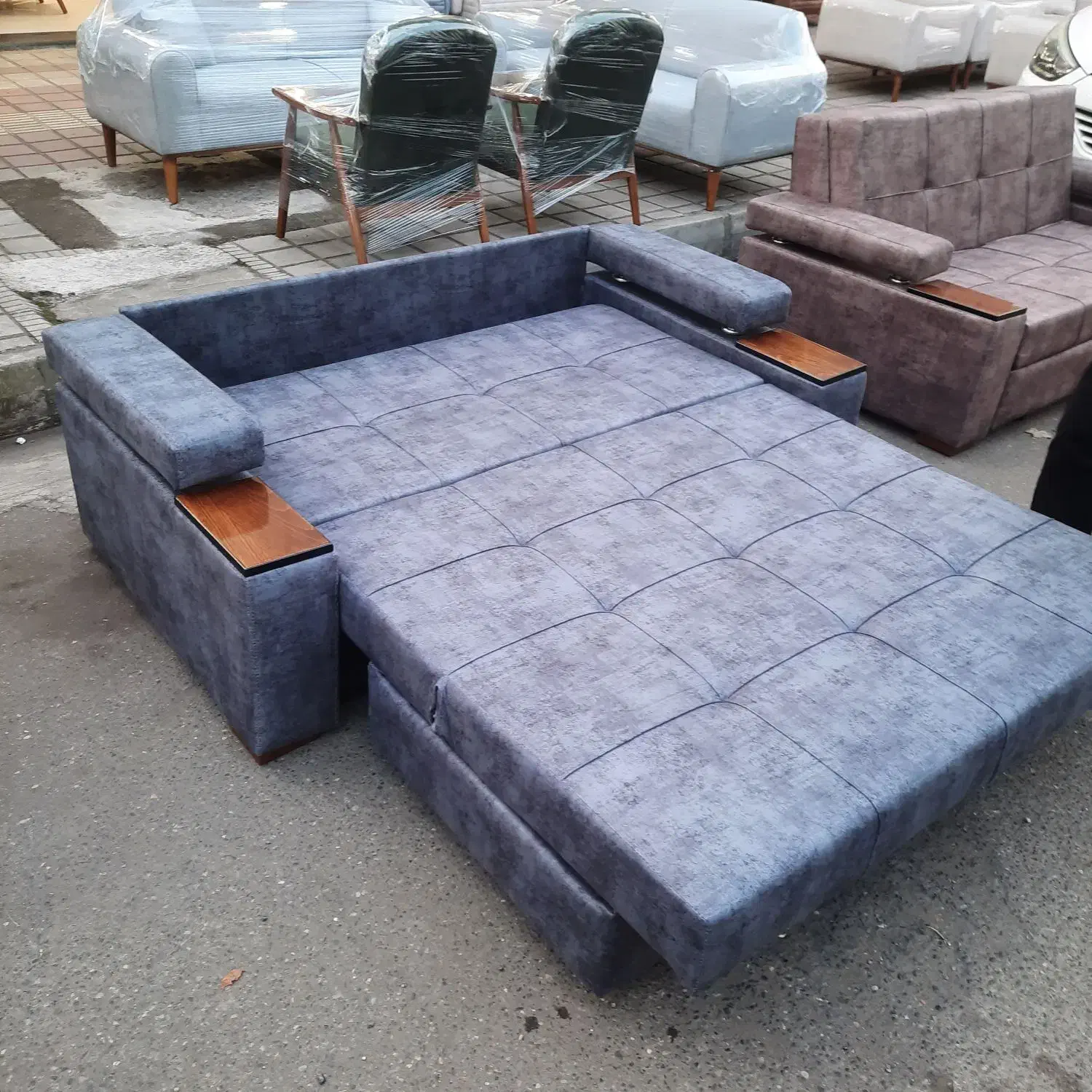 مبل تختشو دو نفره|مبلمان خانگی و میز عسلی|رشت, دباغیان|دیوار