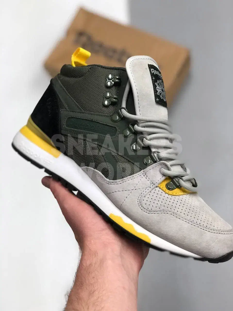 نیم بوت ریباک gl6000 اورجینال|کیف، کفش، کمربند|تهران, فرمانیه|دیوار