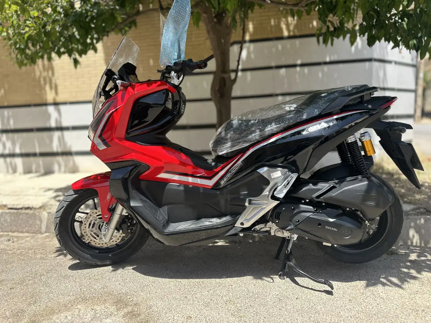 برمودا ۱۵۰ در حد صفر نقد اقساط|موتورسیکلت|شیراز, کوزه گری|دیوار