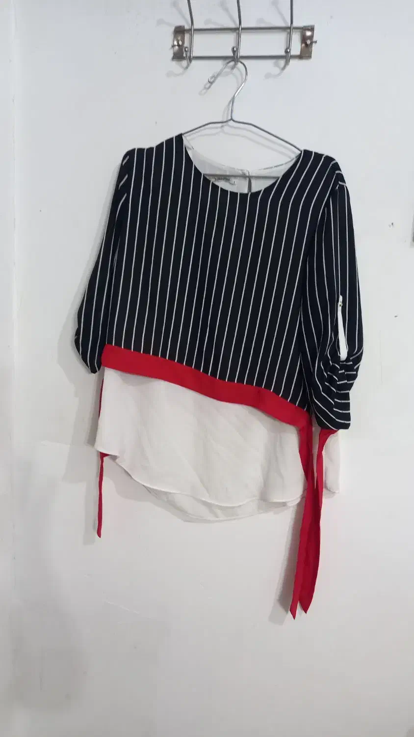 لباس|لباس|لاهیجان, کوی آزادگان|دیوار