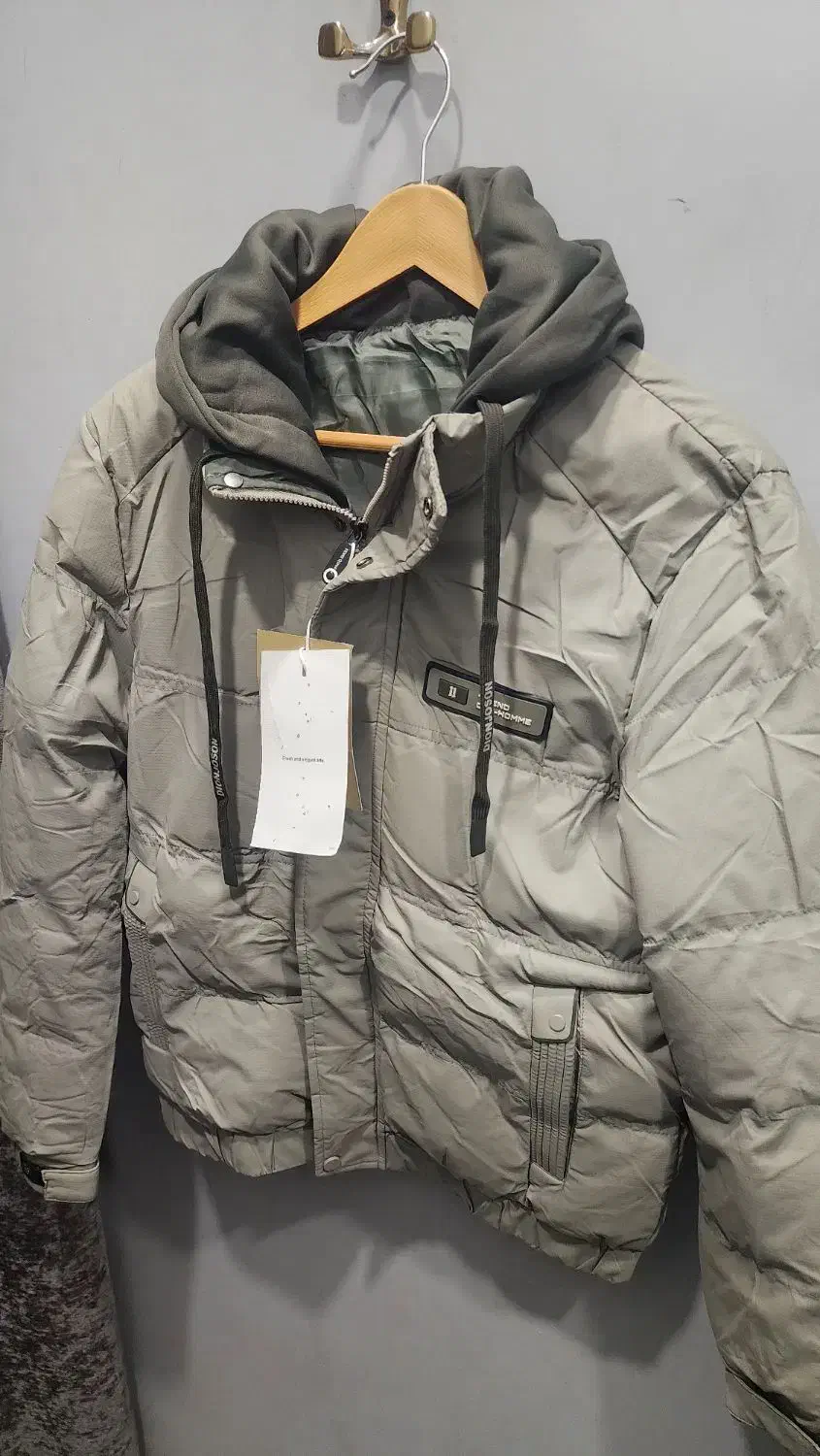 کاپشن کاملا گرم خارجی|لباس|قم, سربخش|دیوار