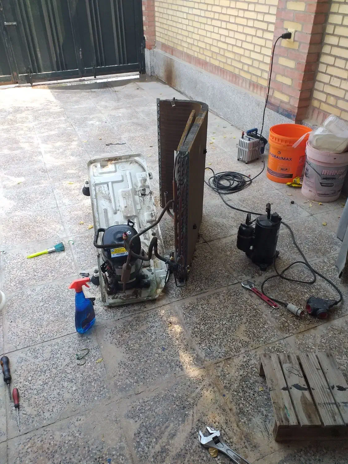 نصب و سرویس و تعمیر کولر گازی پنجره ای و اسپلیت|خدمات پیشه و مهارت|عسلویه, |دیوار