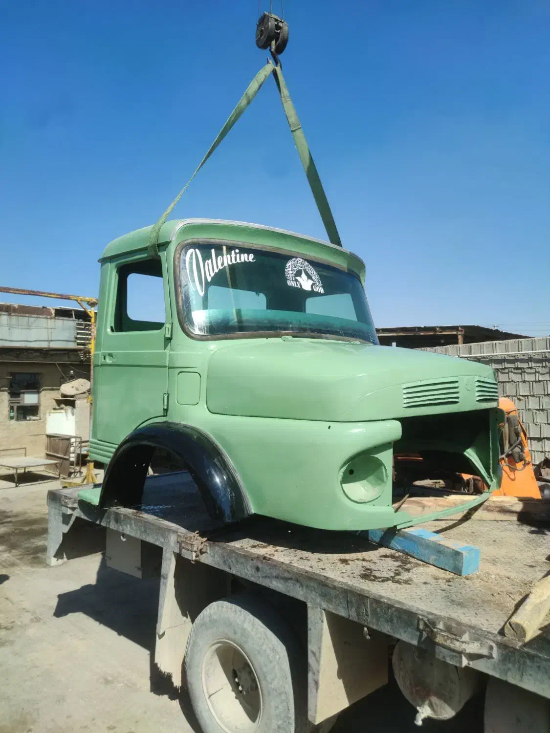 نقاشی کامیون و کامیونت.وارداتی.سواری|خدمات موتور و ماشین|شیراز, کوشک بیدک|دیوار