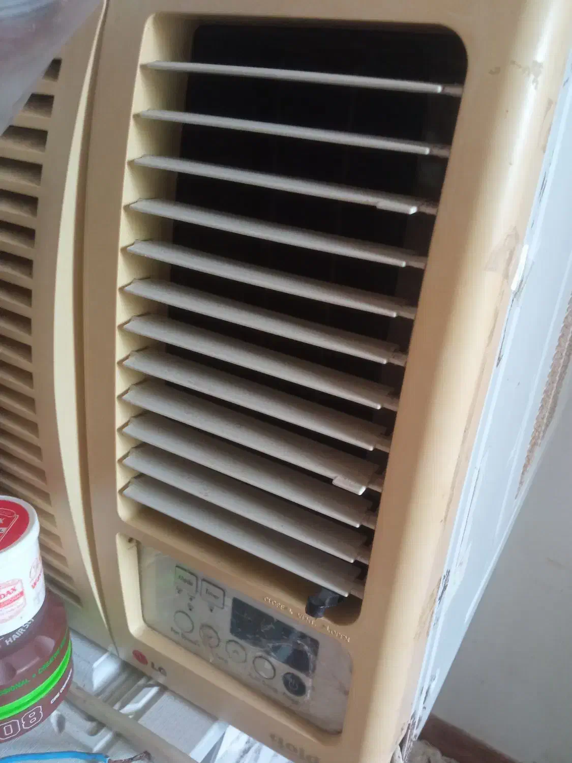 کولر پنجره ای تازه سرویس شده|کولر گازی و فنکوئل|رشت, سلیمانداراب|دیوار