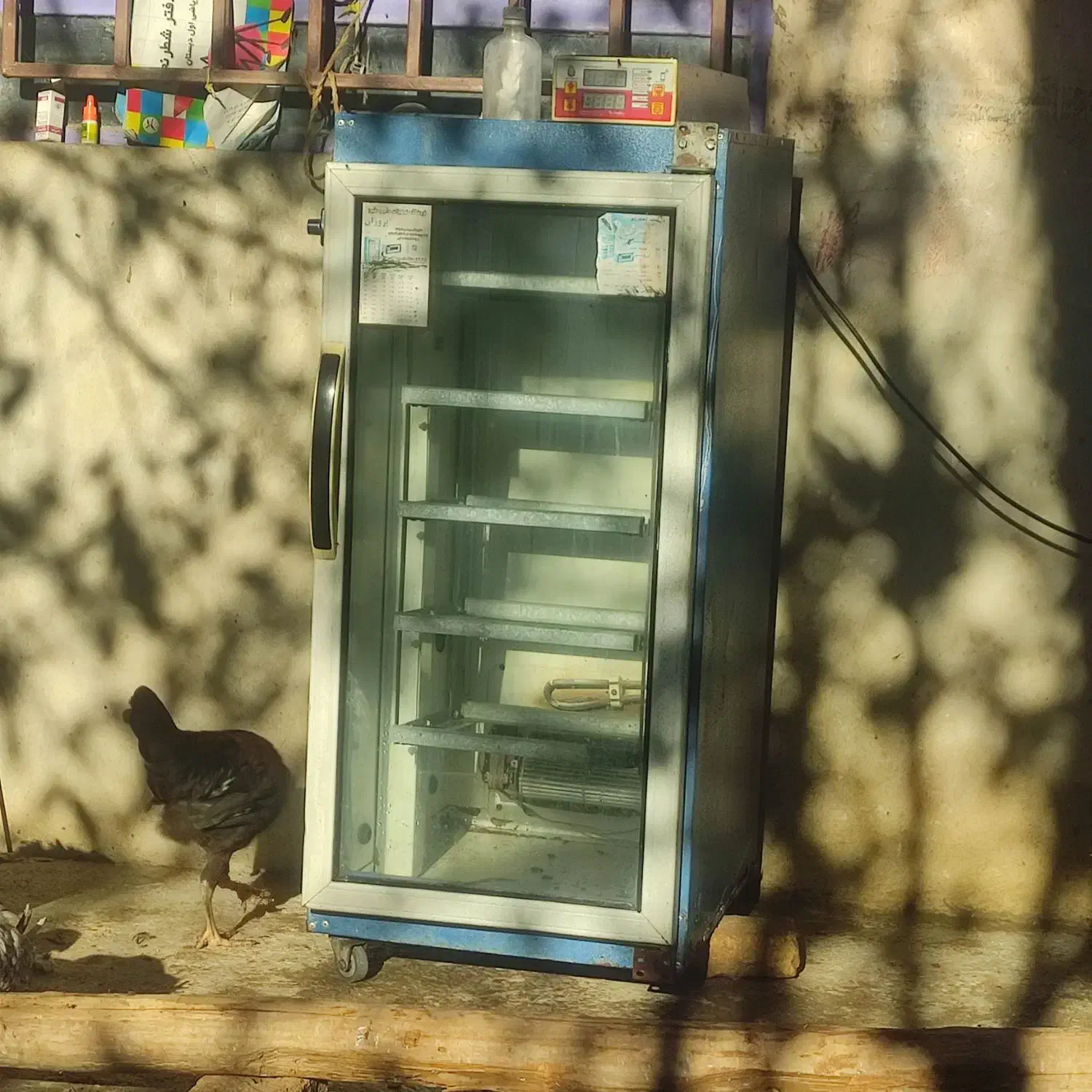 دستگاه جوکشی بلدرچین دماوند|لوازم جانبی حیوانات|گالیکش, |دیوار