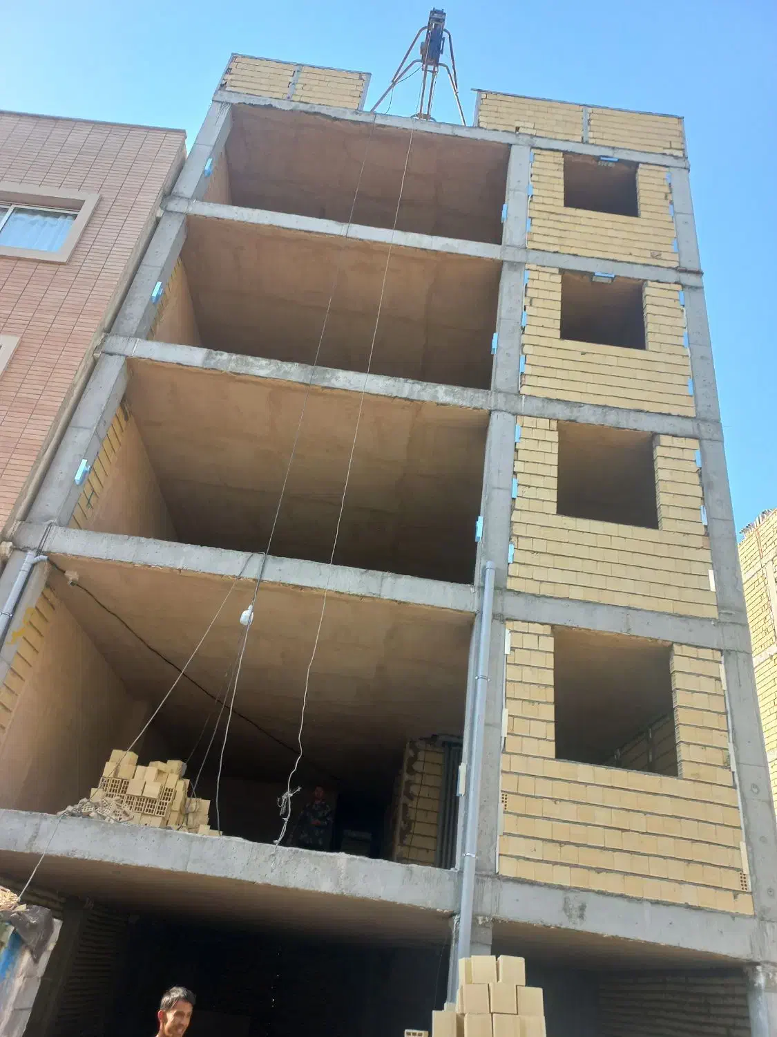 بنای همه کاره افغانی هستم|خدمات پیشه و مهارت|اصفهان, سنبلستان|دیوار