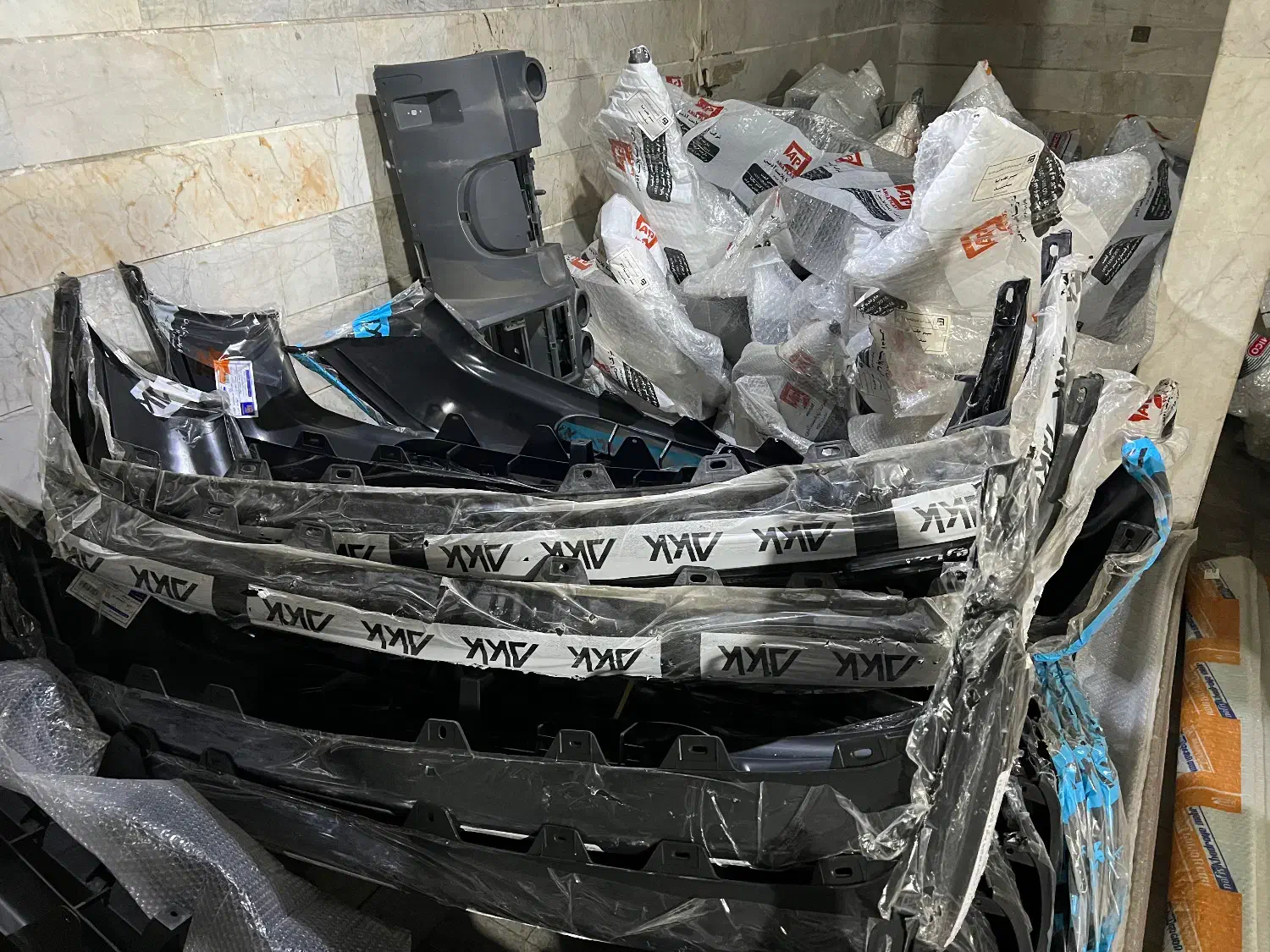 سپر و چراغ پرشیا پراید تیبا وغیره بصورت شبانه روزی|قطعات یدکی و لوازم جانبی|ری, ظهیرآباد|دیوار