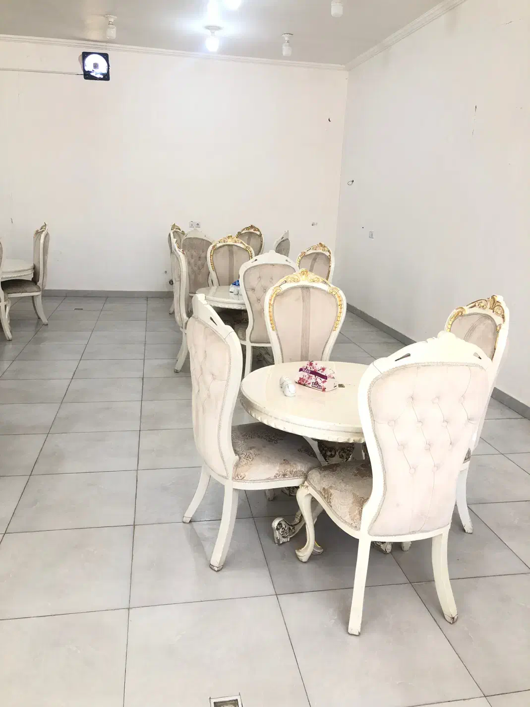 میز و صندلی سلطنتی|میز و صندلی غذاخوری|ارومیه, |دیوار
