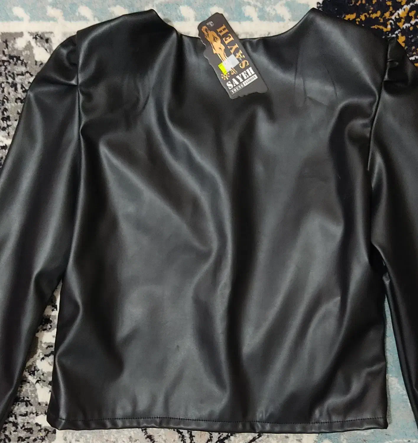 لباس|لباس|خرمآباد, |دیوار