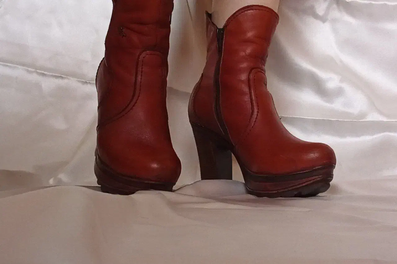 نیم بوت خارجی|کیف، کفش، کمربند|گرگان, |دیوار