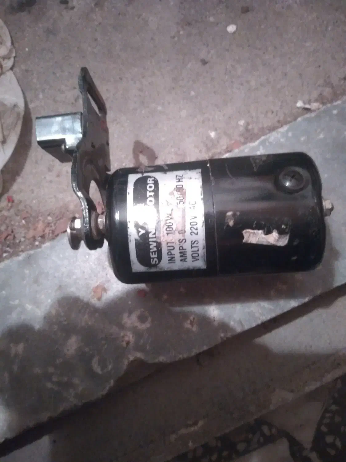 موتور چرخ خیاطی|چرخ خیاطی و ریسندگی|بابل, |دیوار