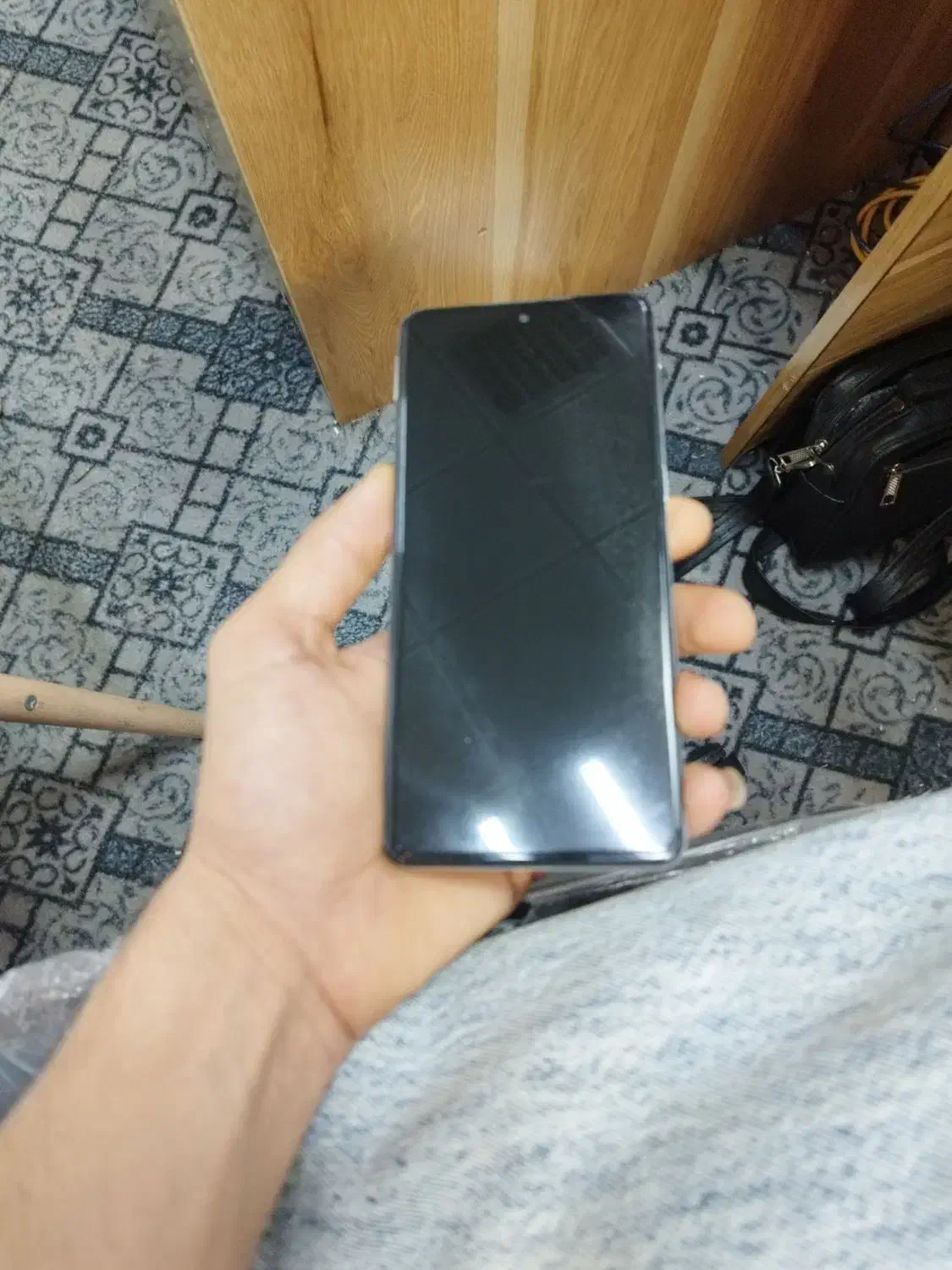 m 52|موبایل|رشت, گلسار|دیوار