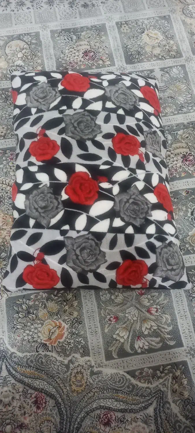 رو بالشتی|رختخواب، بالش، پتو|سرپل ذهاب, |دیوار