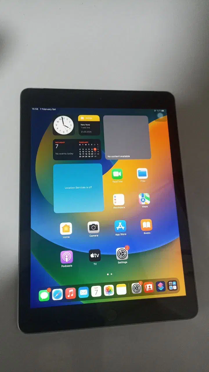 تبلت (آی پد)|تبلت|پرند, فاز ۶|دیوار