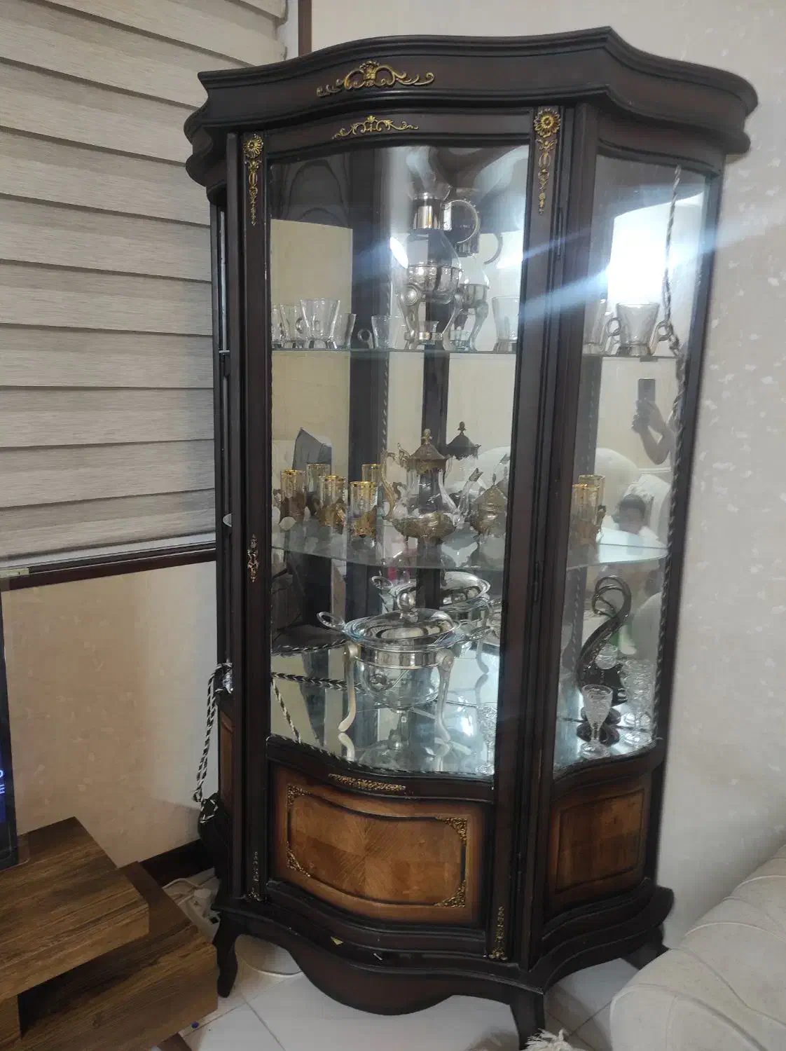 بوفه چوبی|بوفه، ویترین، کنسول|شیراز, هفت تنان|دیوار