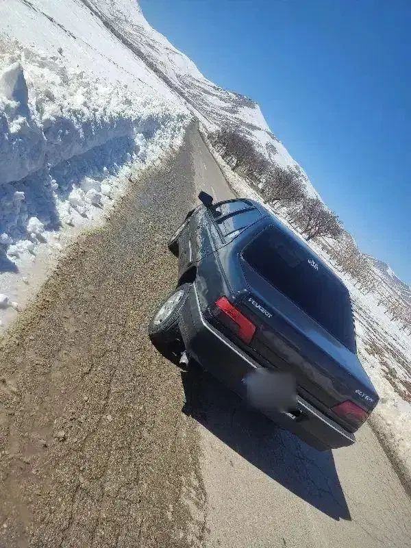 پژو405|خودرو سواری و وانت|بروجرد, |دیوار