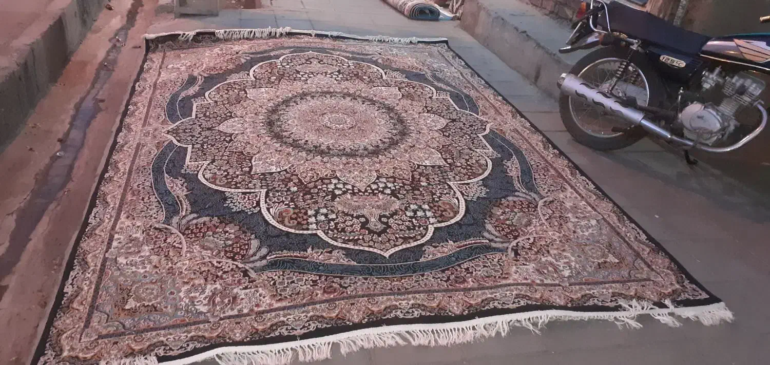 فرش۹متری و۱۲مترئ|فرش|ساوه, |دیوار