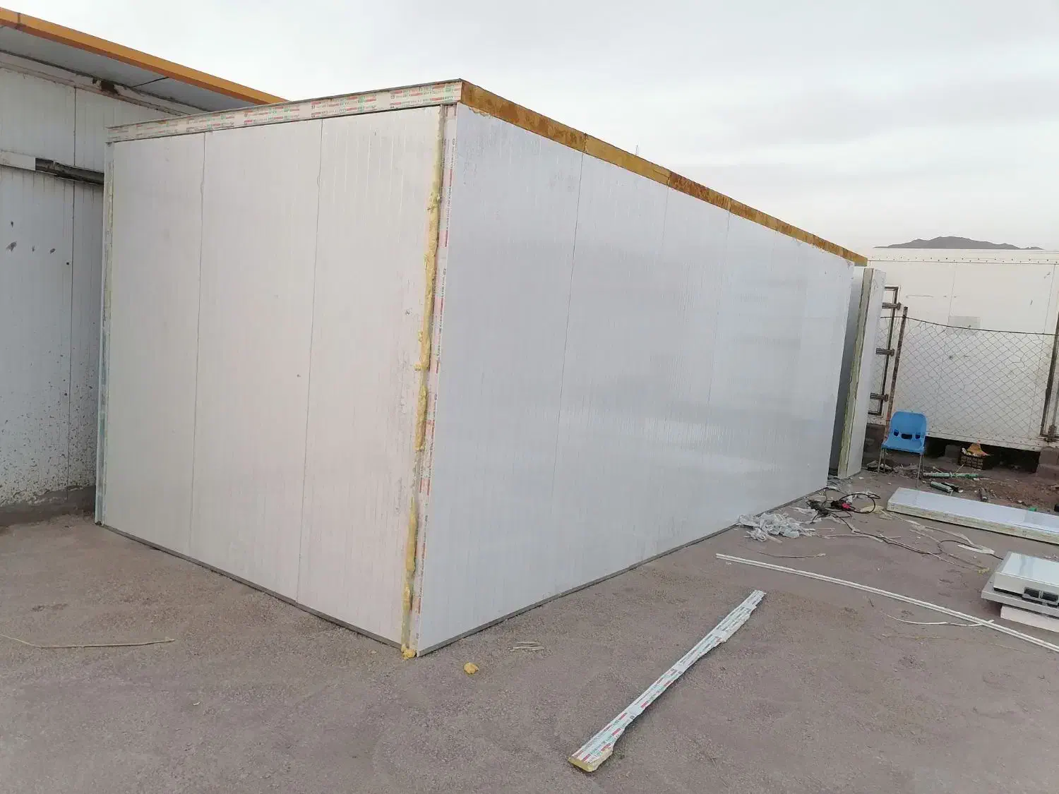 جوشکاری سقف شیروانی واجراساندویچ پانل(پنل)|خدمات پیشه و مهارت|چابهار, |دیوار