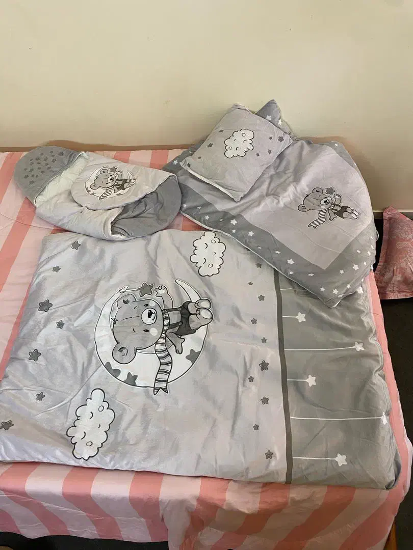 روتختی نوزادی|اسباب و اثاث بچه|خمین, |دیوار