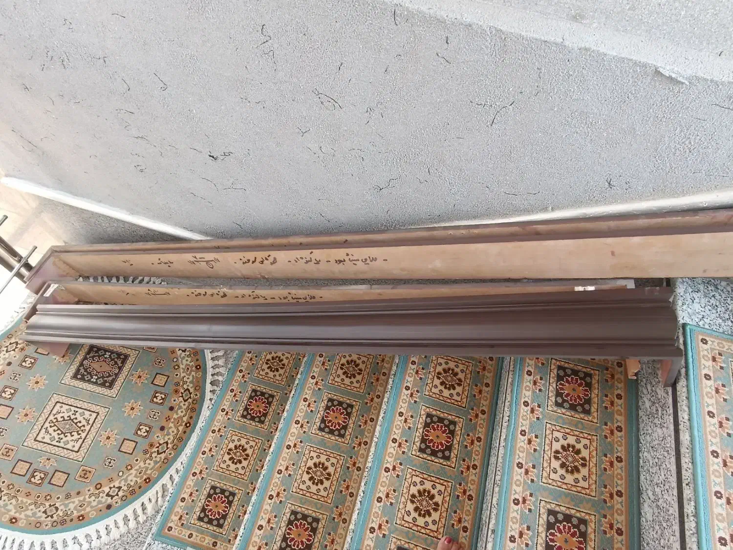 کتیبه پرده|پرده، رانر، رومیزی|نیشابور, گمنام غربی|دیوار