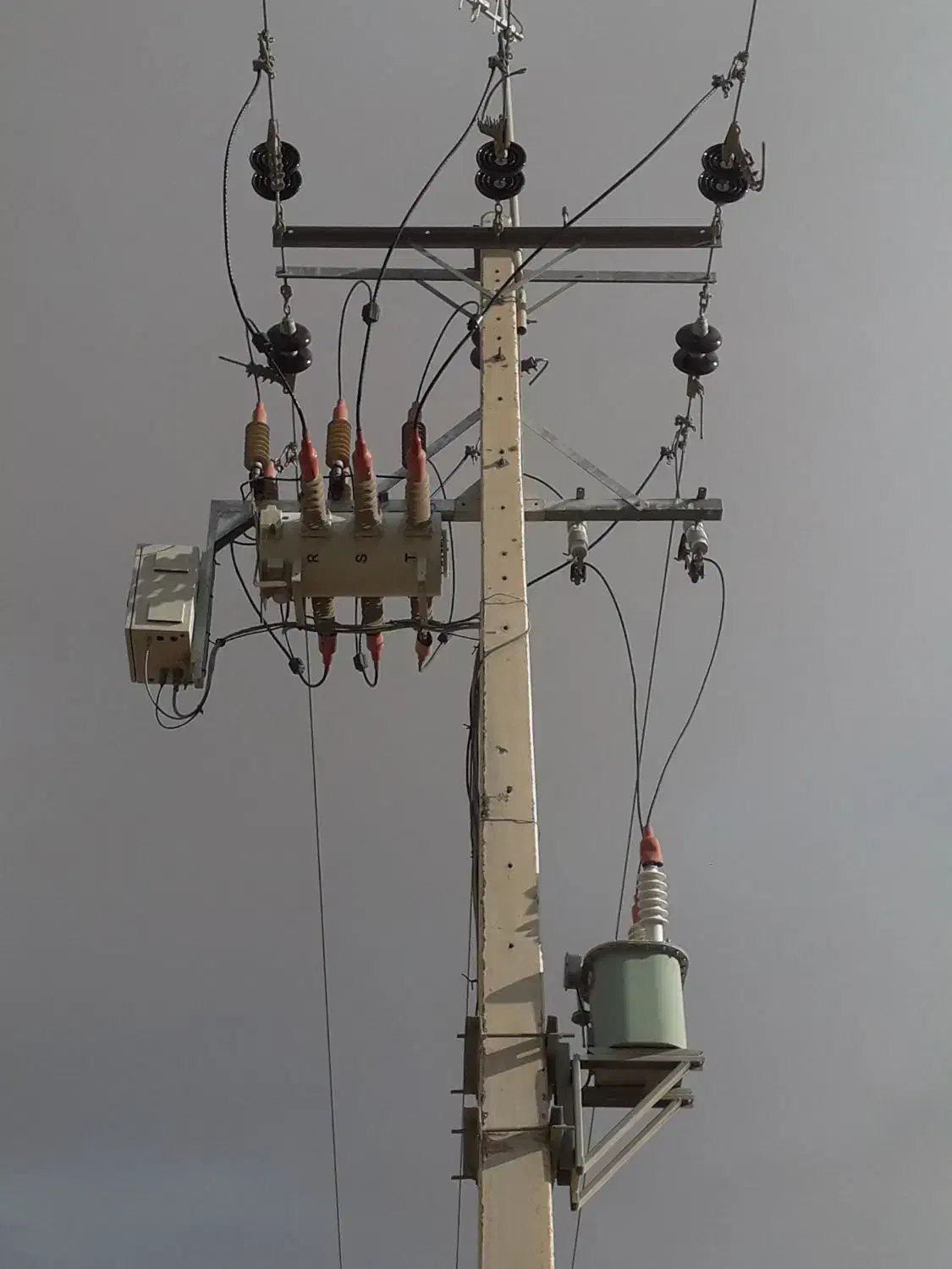 برقکار هوایی و زمینی و صنعتی|خدمات پیشه و مهارت|سبزوار, قصبه اب یمین|دیوار