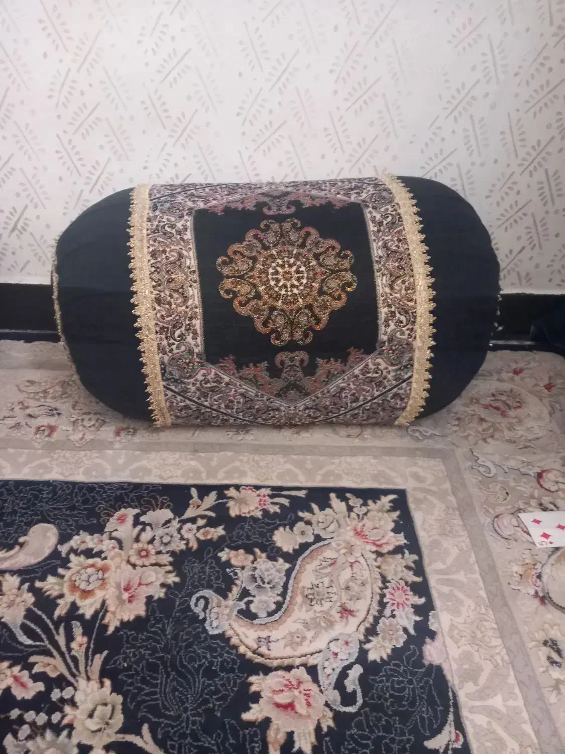 تعدادچهارده عددبالشت پُرشده ازپرمرغوب فقط ۱۲ تمن|رختخواب، بالش، پتو|دهدشت, |دیوار