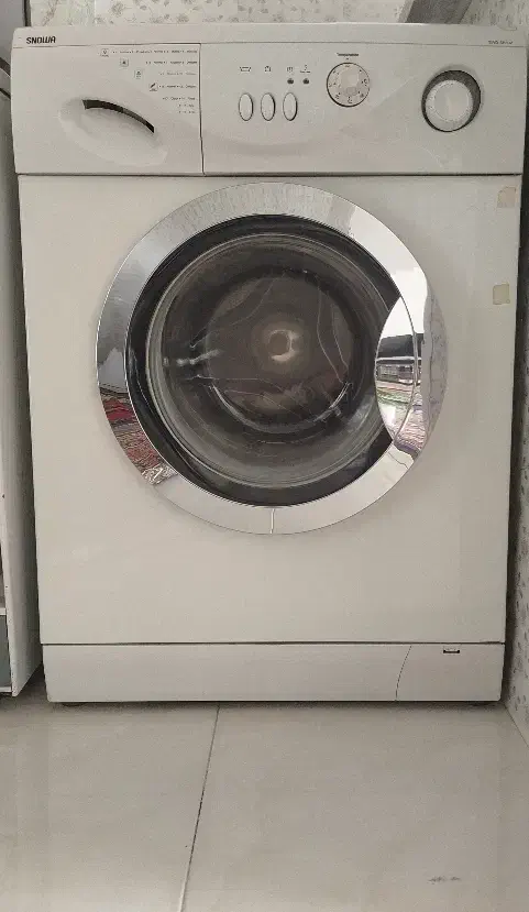 لباسشویی ۵ کیلویی اسنوا|ماشین لباسشویی و خشک‌کن لباس|بروجرد, |دیوار
