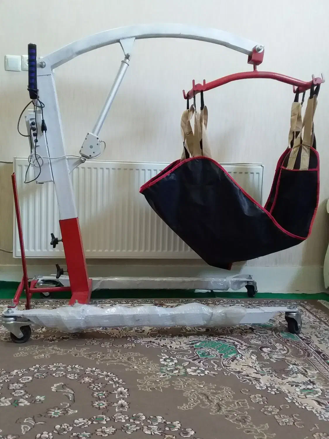 بالابر برقی بیمار|پزشکی|جهرم, |دیوار