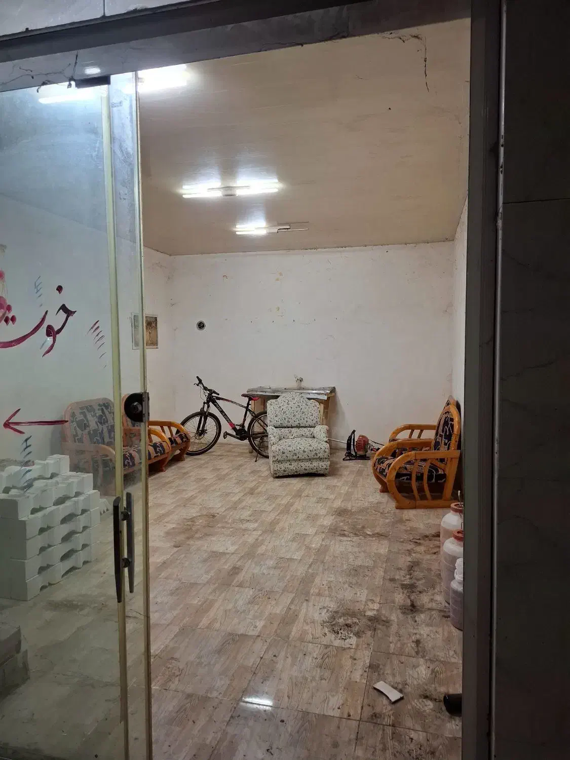 مغازه روستایی اول بازار|اجارهٔ مغازه و غرفه|لشت نشا, |دیوار