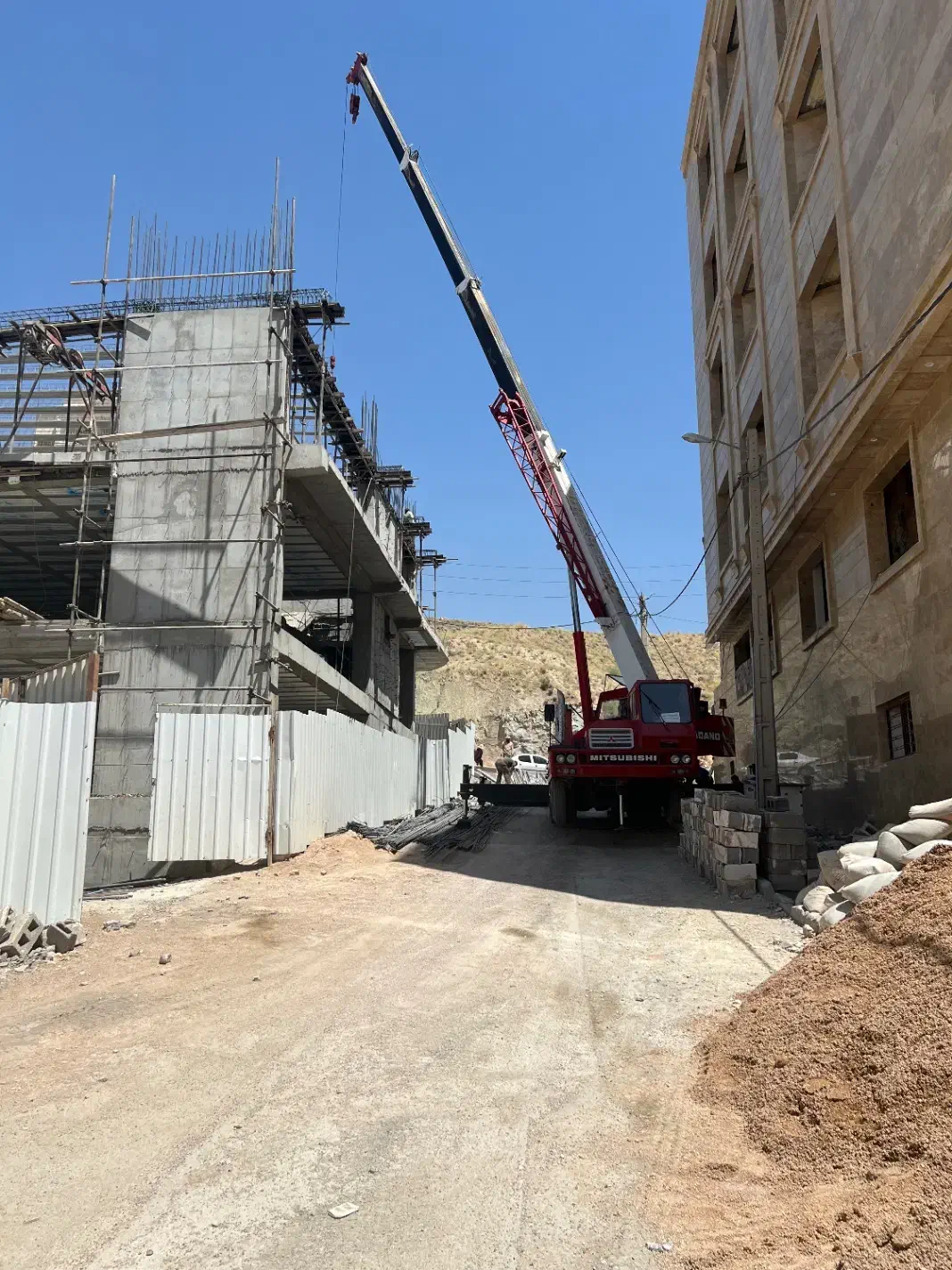 خدمات جرثقیل۲۵تن|خدمات حمل و نقل|شیراز, شهرک بهشتی|دیوار
