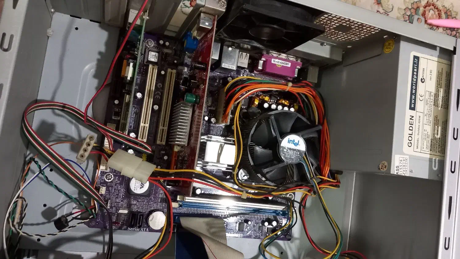 کامپیوتر تمیز و زیبا|رایانه رومیزی|لاهیجان, قیام|دیوار