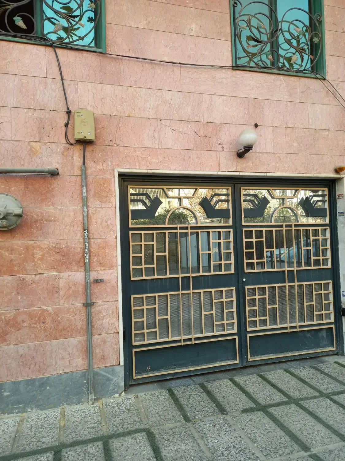 آپارتمان ۹۰ متری