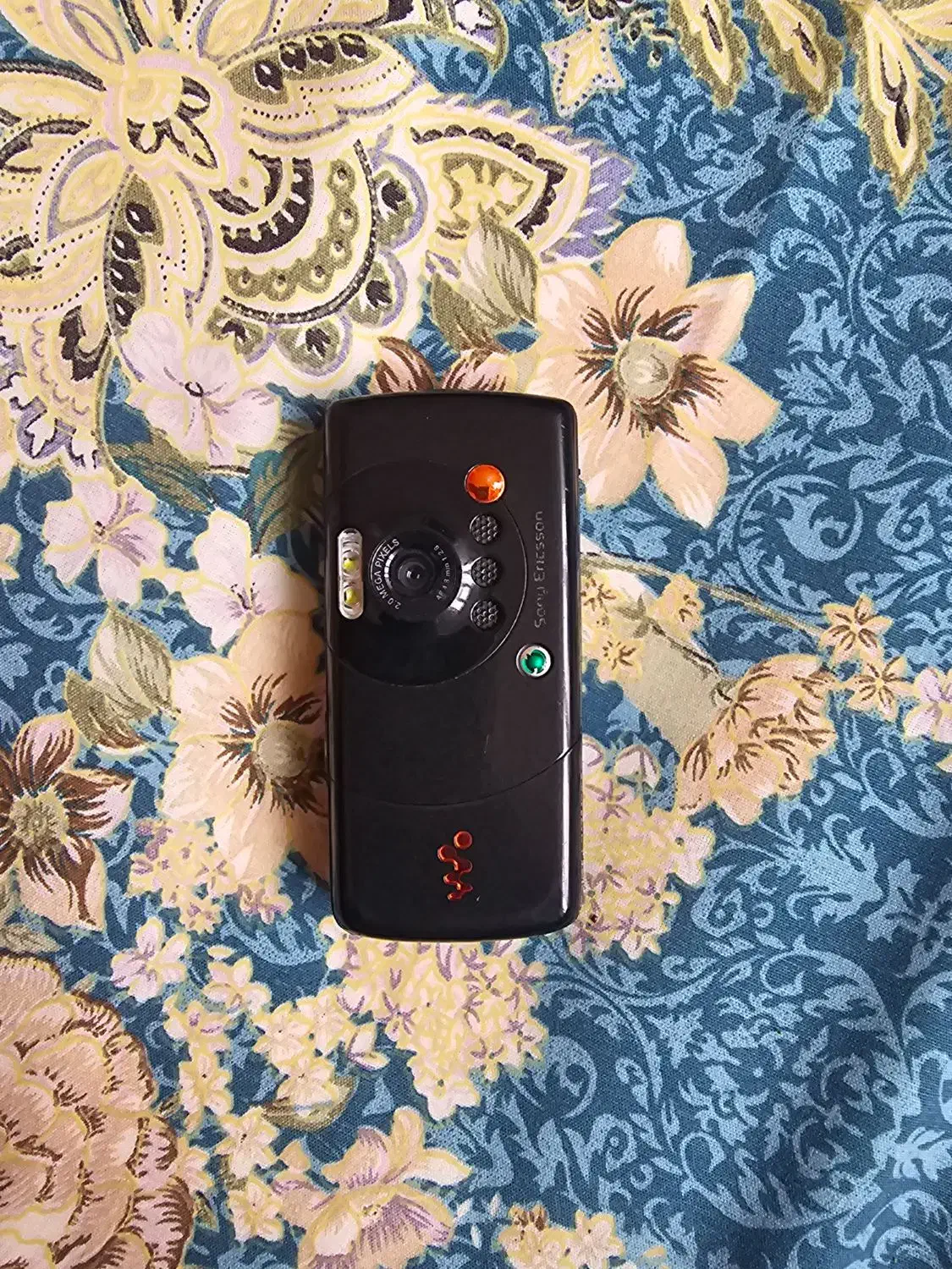 سونی اریکسون w810|موبایل|قم, ارم|دیوار