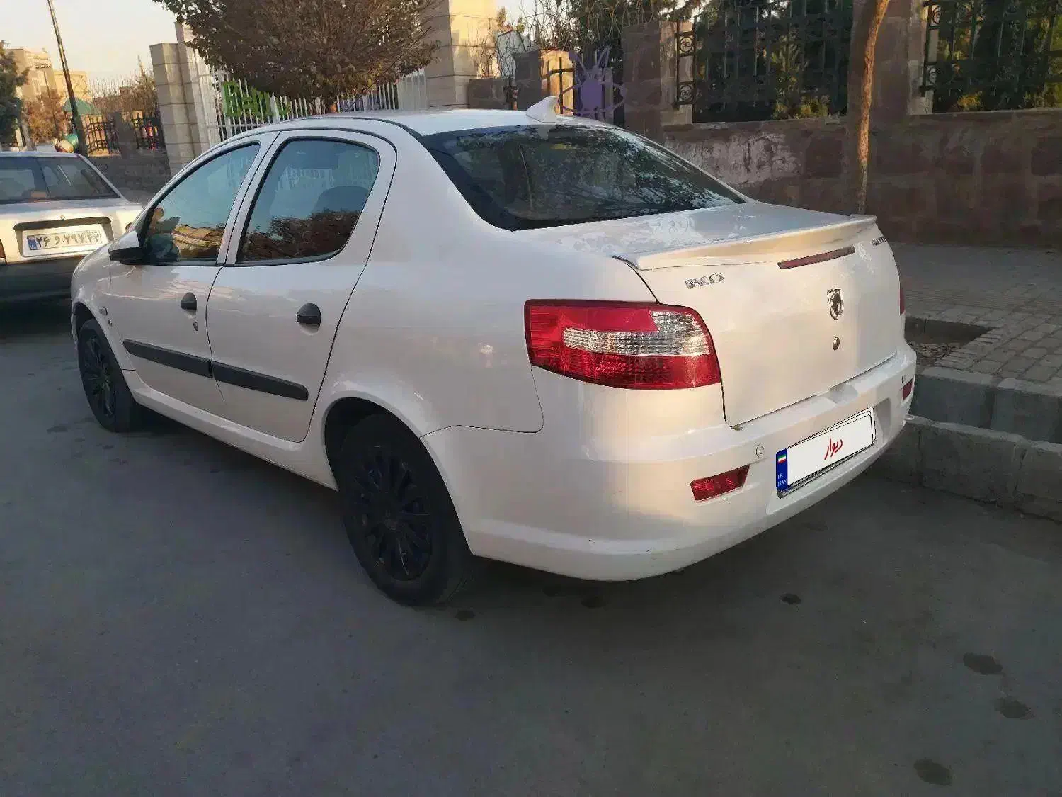 رانا LX (TU5)مدل ۹۶ درحد ۱۴۰۰|خودرو سواری و وانت|مشهد, جاهد شهر|دیوار