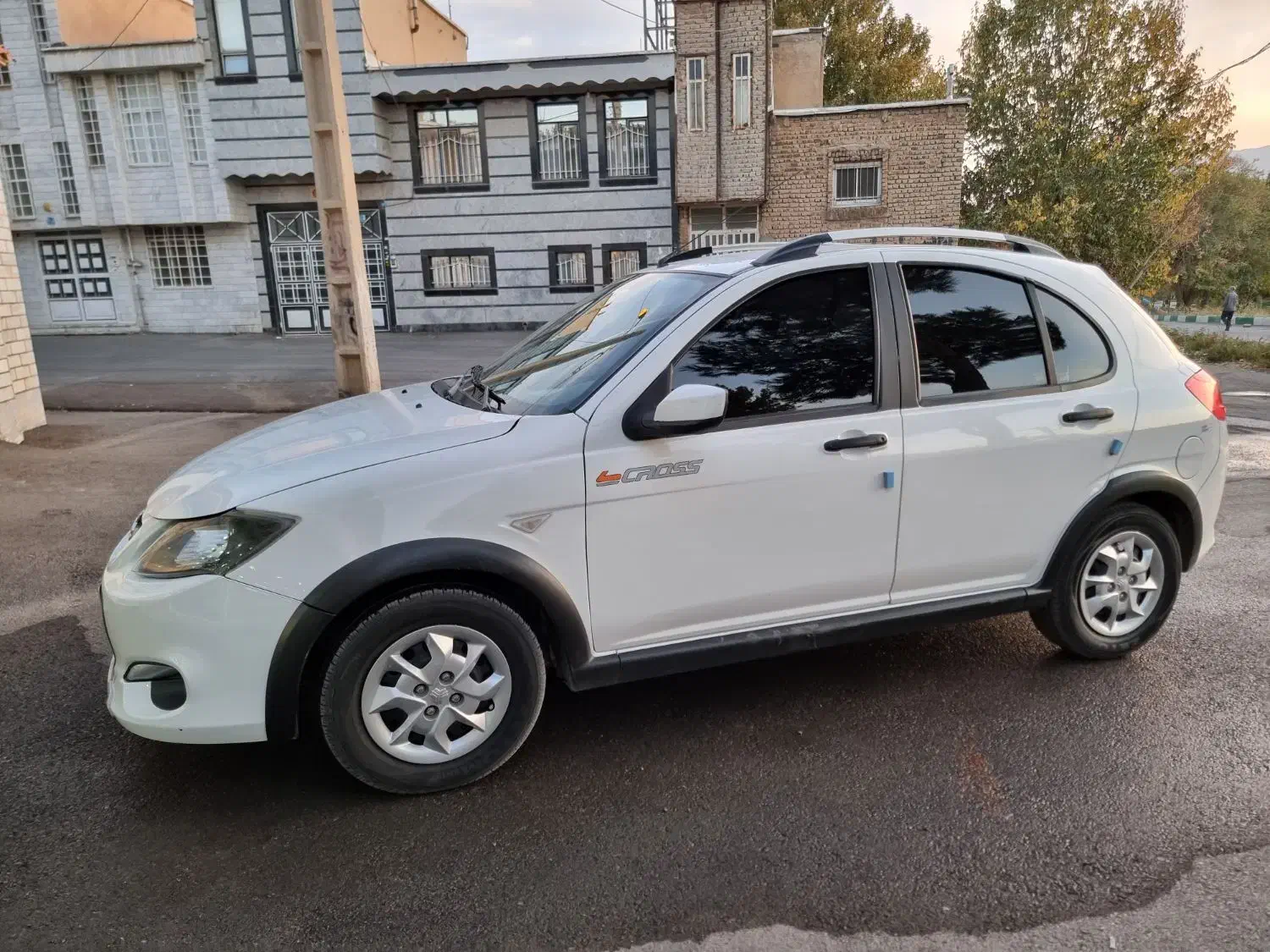 کوئیک دنده ای ۴۰۱|خودرو سواری و وانت|بروجرد, |دیوار