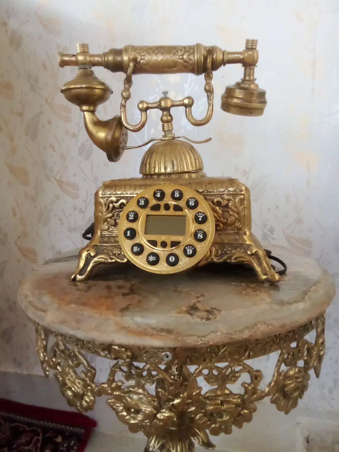 برنزقدیمی اصلی|میز تلفن|کرمانشاه, |دیوار