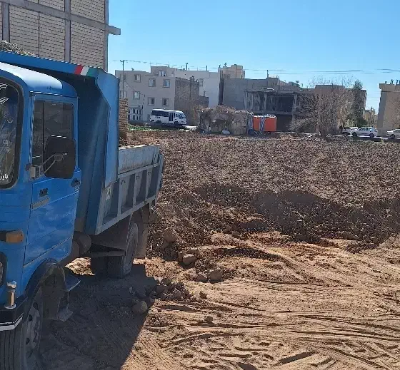 خاور.تراکتور حمل نخاله خاک باغچه ماسه|خدمات حمل و نقل|یزد, |دیوار