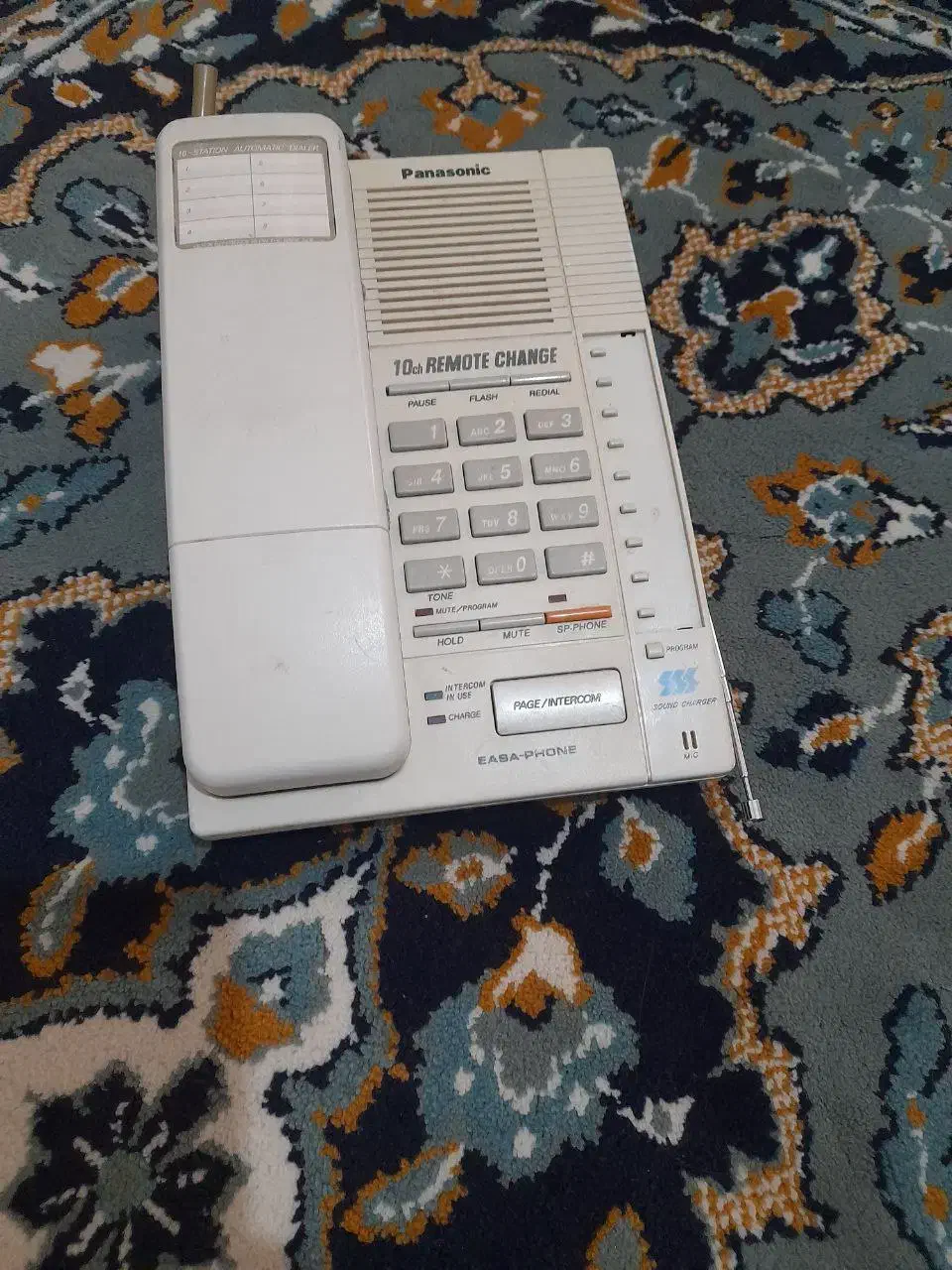 تعدادی تلفن رومیزی در حد نو|تلفن رومیزی|پرند, فاز ۶|دیوار