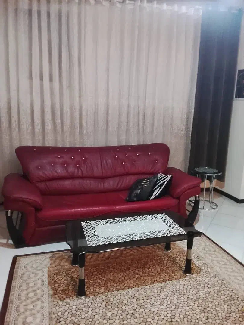 مبلمان ۷ نفره چرم ضدآب|مبلمان خانگی و میز عسلی|فردیس, خیام شرقی|دیوار