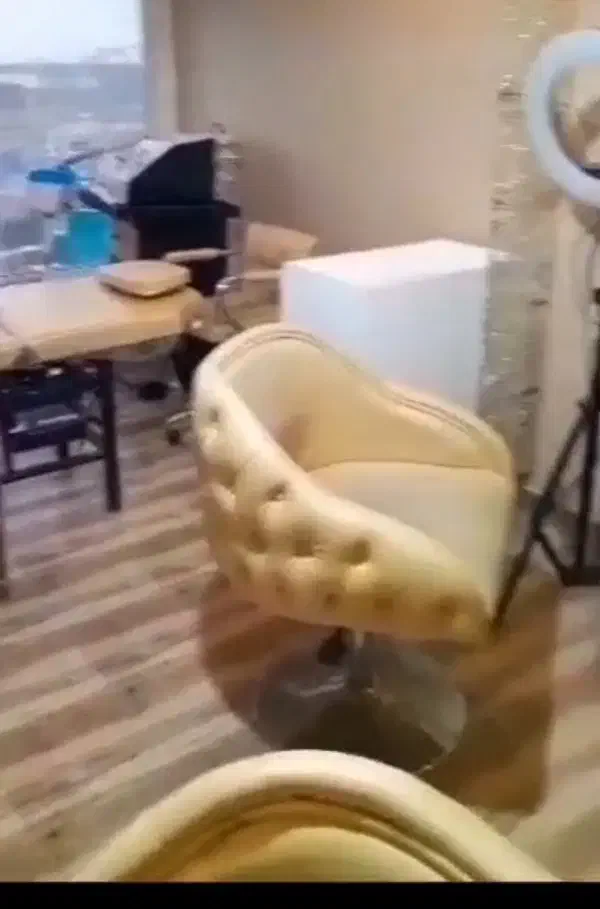 لوازم کامل آرایشگاه زنانه|آرایشگاه و سالن‌های زیبایی|چالوس, |دیوار