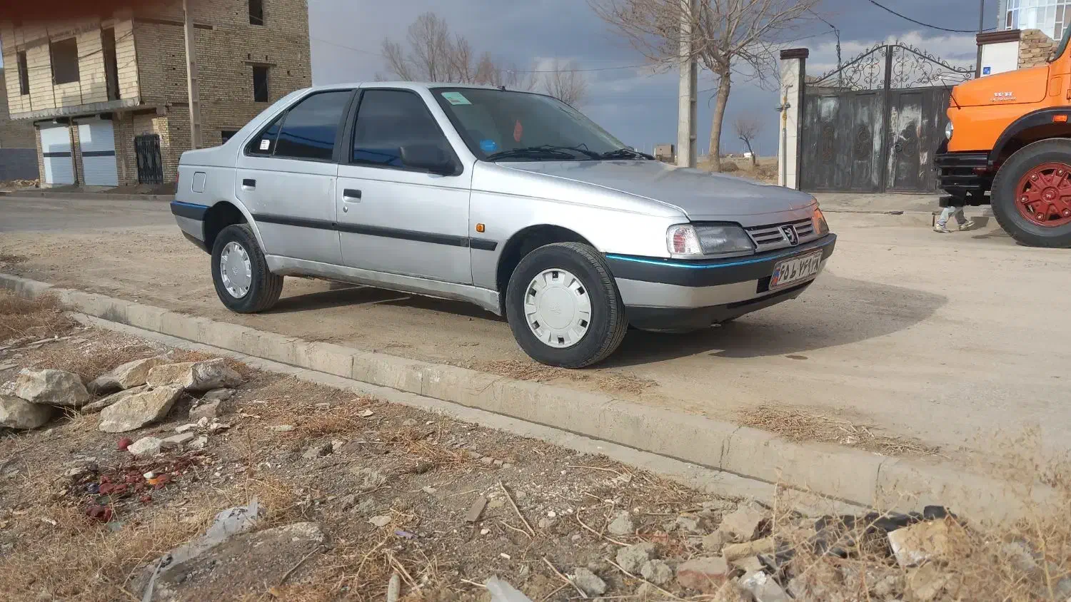 پژو۴۰۵ ۸۴|خودرو سواری و وانت|همدان, |دیوار