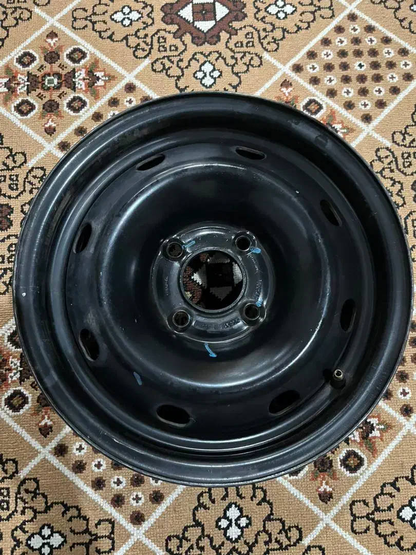 رینگ فولادی سایز14|قطعات یدکی و لوازم جانبی|رشت, استقامت ۲|دیوار