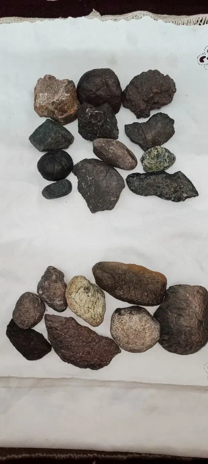 راف سنگهای آسمانی|کلکسیون اشیاء عتیقه|زاهدان, |دیوار