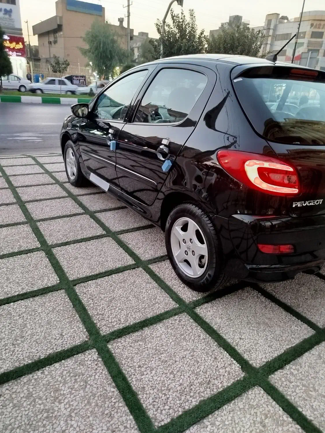 ۲۰۷ مدل ۱۴۰۲|خودرو سواری و وانت|پاکدشت, پاکدشت (مامازند)|دیوار