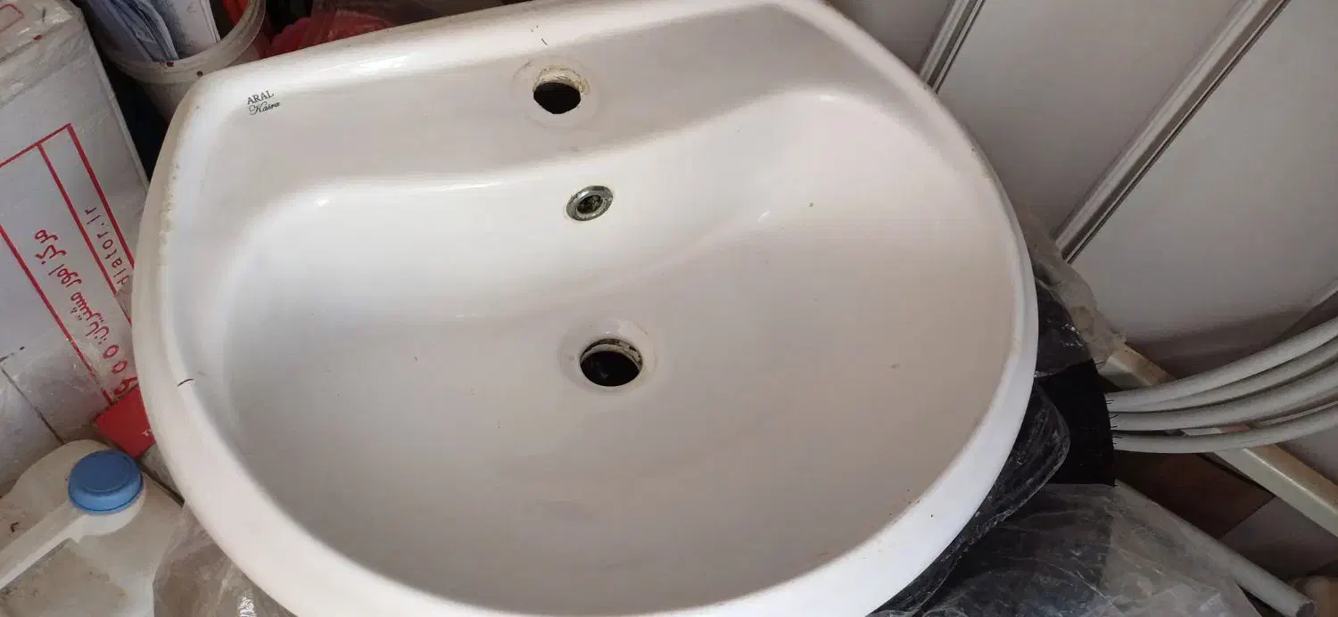 روشویی پایه دار باکیفیت،تمیز و کم کار|لوازم سرویس بهداشتی|بیرجند, |دیوار