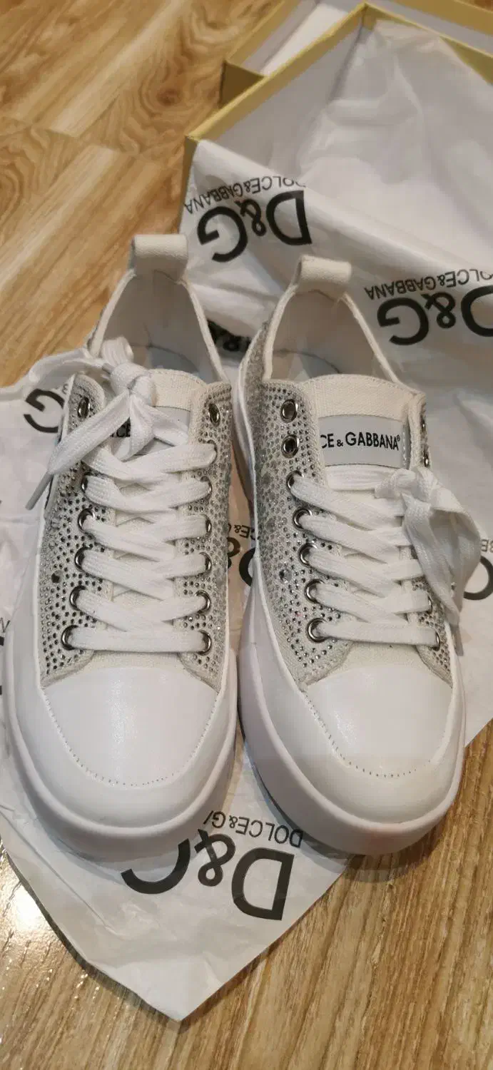 کتانی دخترانه دلچی|کیف، کفش، کمربند|تهران, محمودیه|دیوار