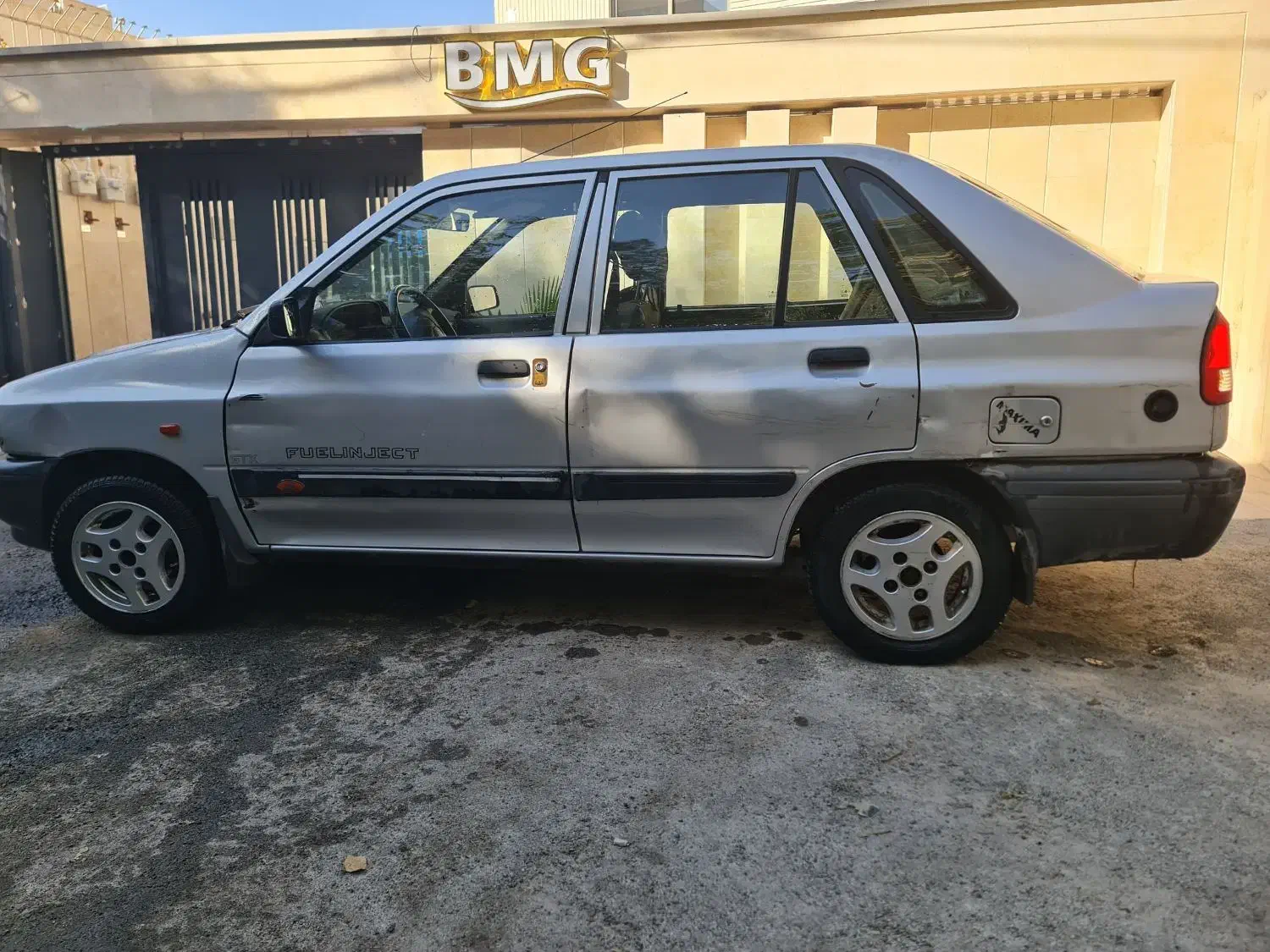 پراید ۱۴۱ نقره ای مدل ۹۴|خودرو سواری و وانت|اصفهان, خواجه عمید|دیوار