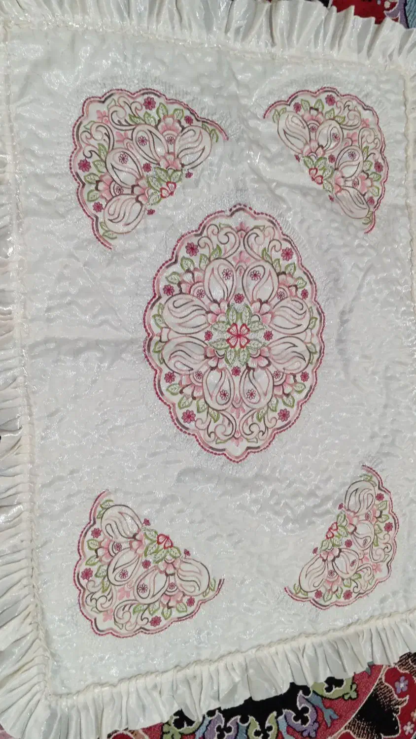 جلد بالش|رختخواب، بالش، پتو|ایرانشهر, |دیوار