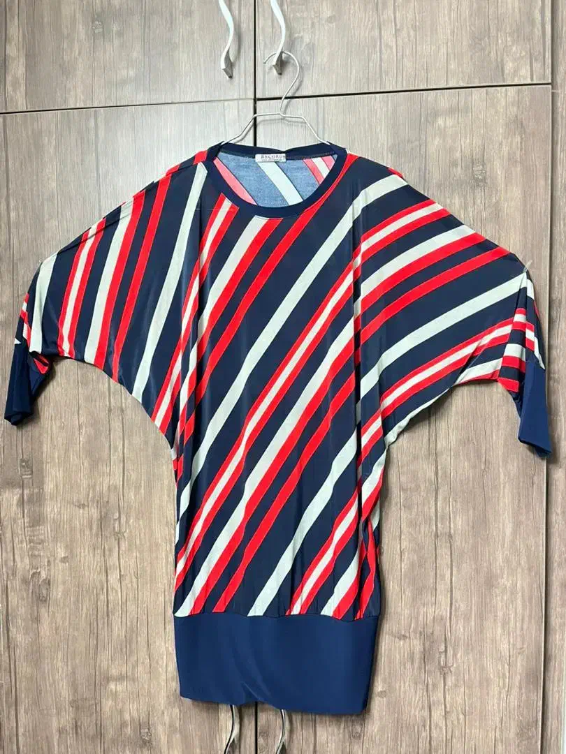 چند عددمانتو|لباس|شاهین‌شهر, شهرک گلدیس|دیوار